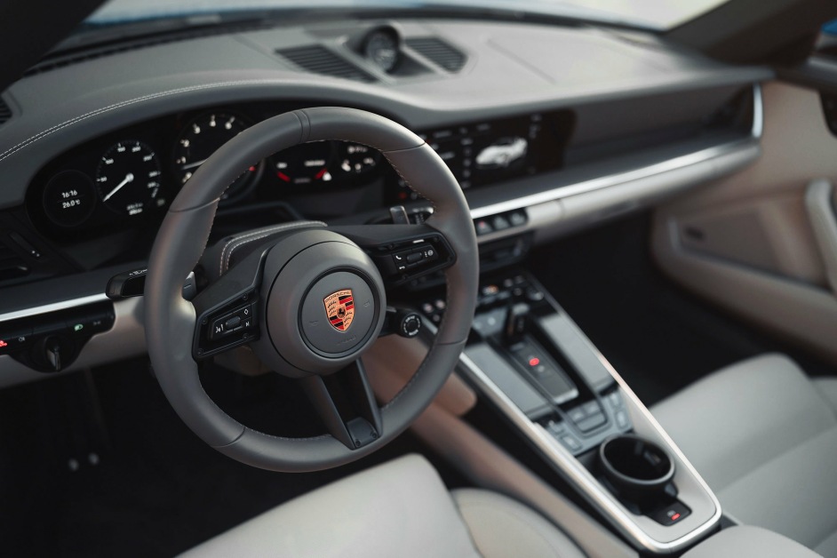 Аренда Porsche 911 Targa 4S в Дубае