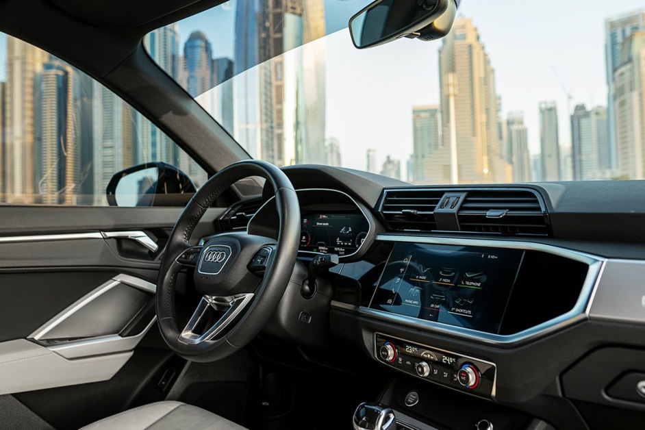 Аренда Audi Q3 в Дубае