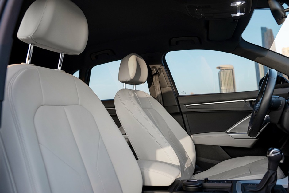 Аренда Audi Q3 в Дубае
