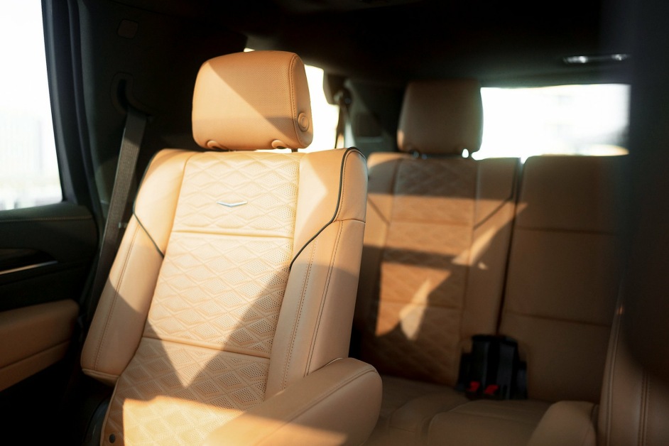 Аренда Cadillac Escalade в Дубае