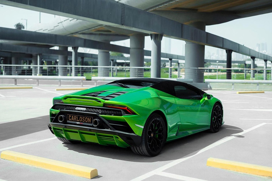 Аренда Lamborghini Huracan EVO Spyder в Дубае
