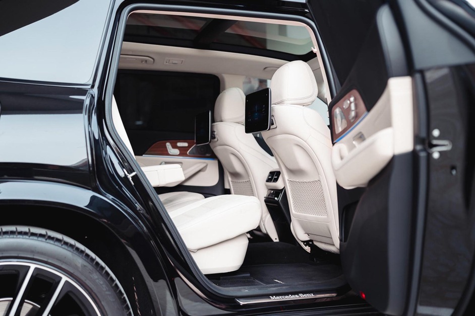 Аренда Mercedes GLS 450 в Дубае