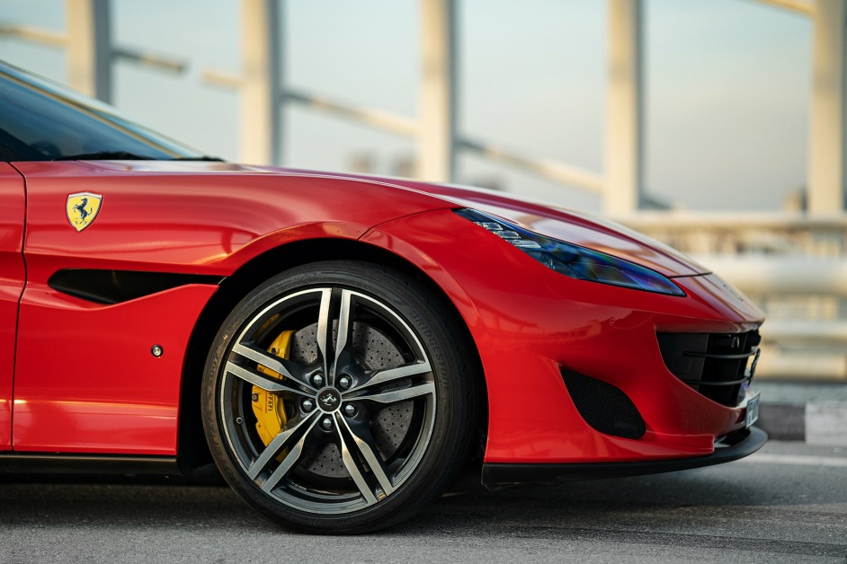 Аренда Ferrari Portofino в Дубае