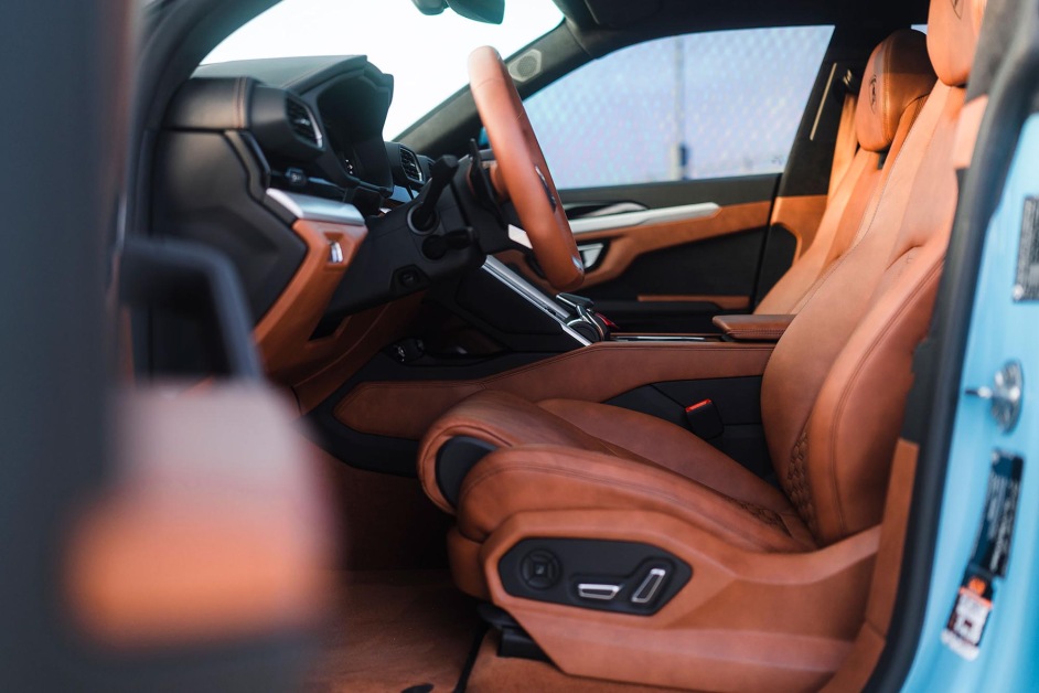 Аренда Lamborghini Urus в Дубае