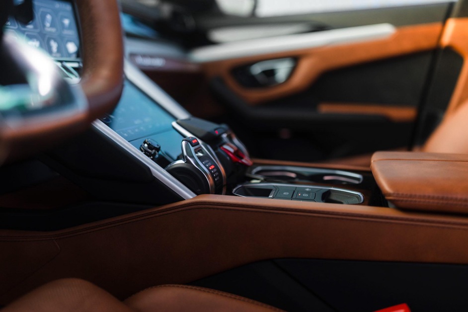 Аренда Lamborghini Urus в Дубае