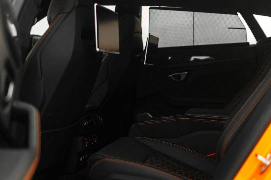 Аренда Lamborghini Urus в Дубае