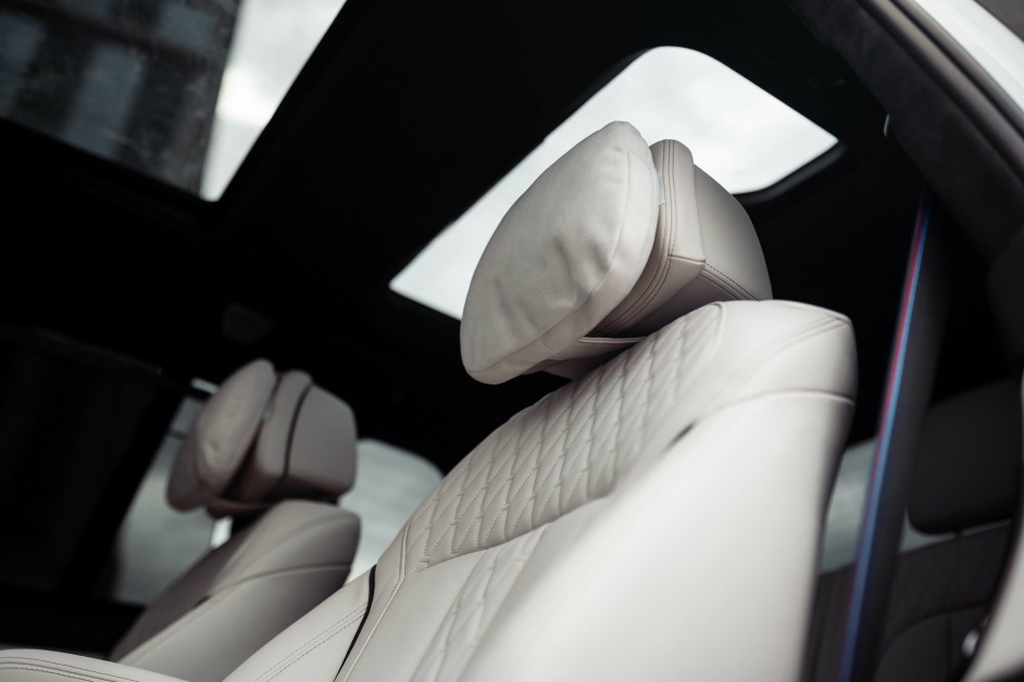 Аренда BMW X7 40i в Дубае