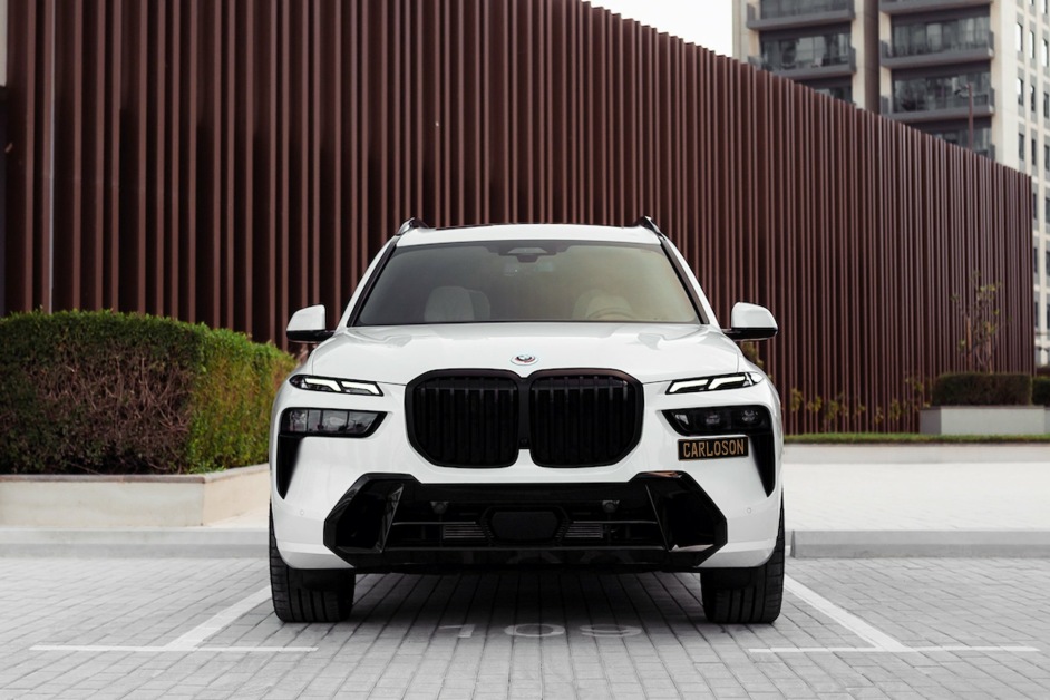 Аренда BMW X7 40i в Дубае