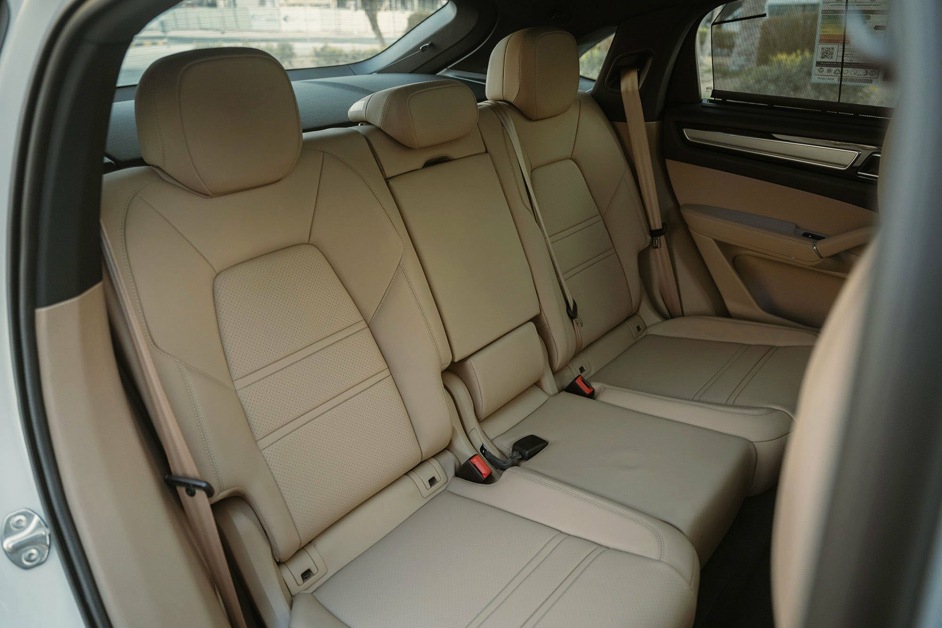 Аренда Porsche Cayenne Coupe в Дубае