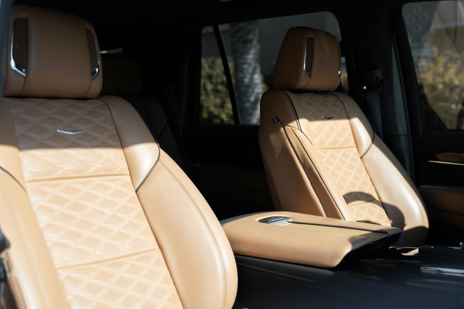 Аренда Cadillac Escalade в Дубае