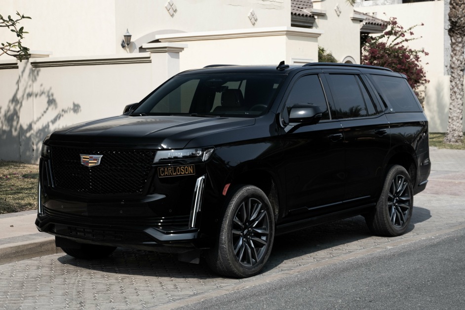 Аренда Cadillac Escalade в Дубае