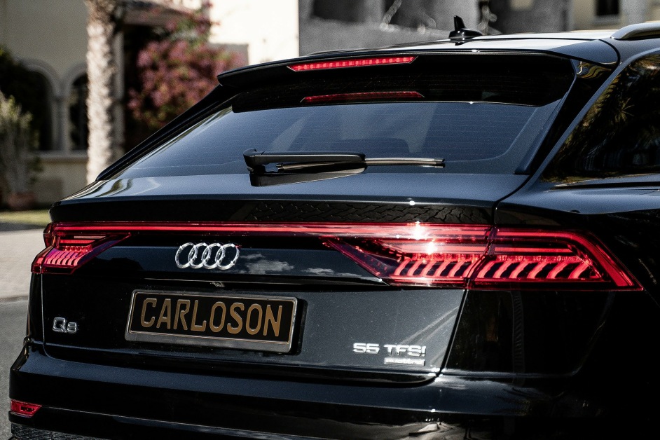 Аренда Audi Q8 S line в Дубае