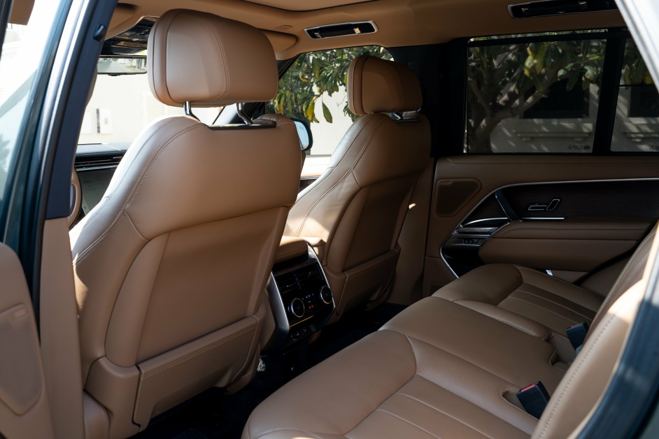 Аренда Range Rover Vogue в Дубае
