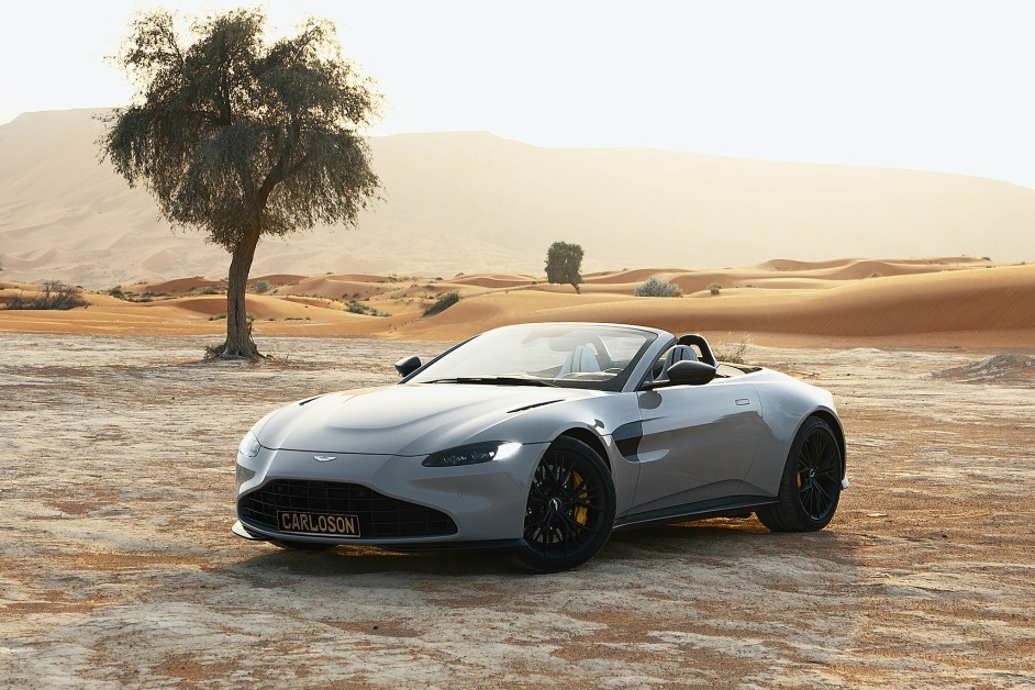 Аренда Aston Martin Vantage cabrio в Дубае