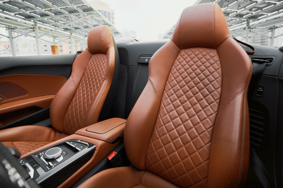 Аренда Audi R8 Spyder в Дубае