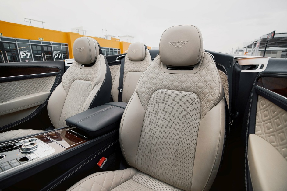 Аренда Bentley Continental GTC в Дубае