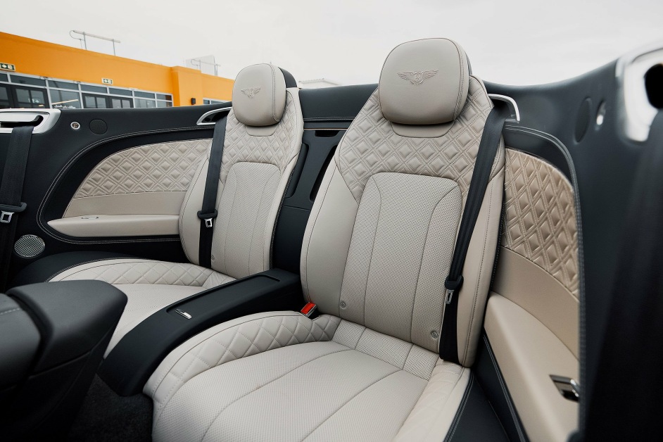 Аренда Bentley Continental GTC в Дубае