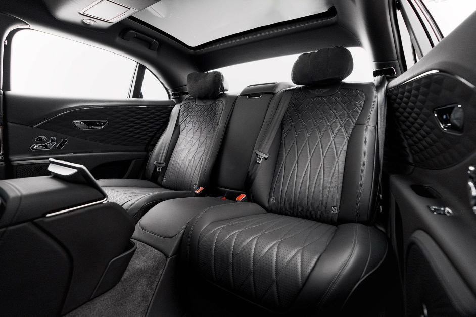 Аренда Bentley Flying Spur в Дубае