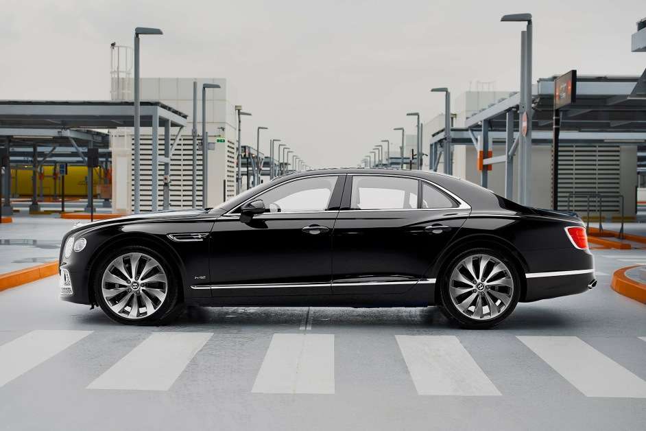 Аренда Bentley Flying Spur в Дубае