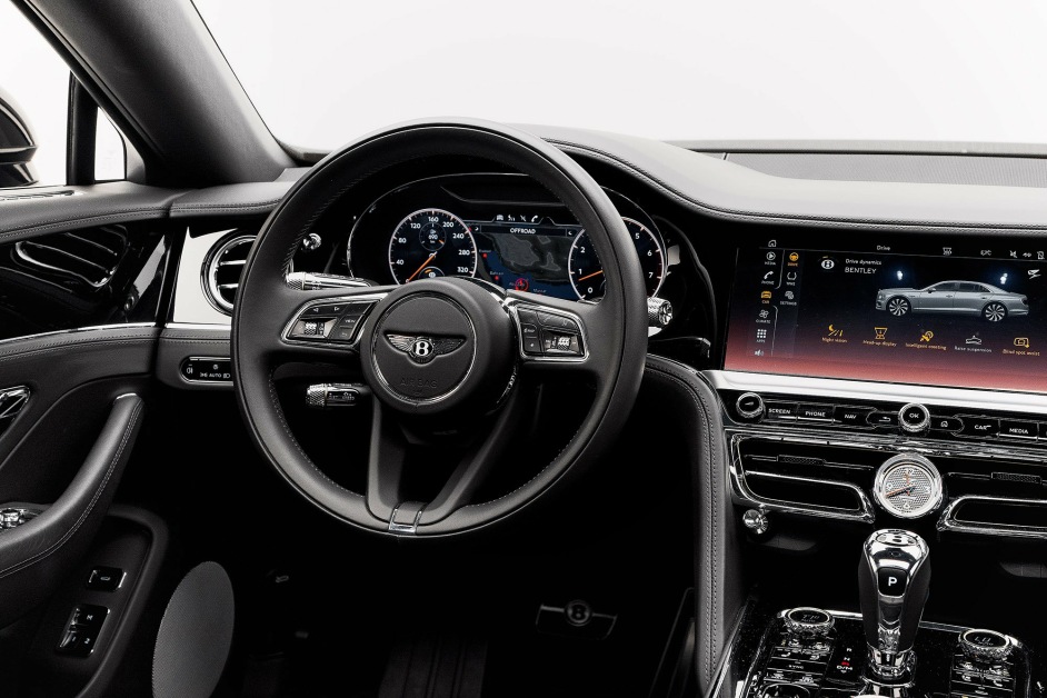 Аренда Bentley Flying Spur в Дубае