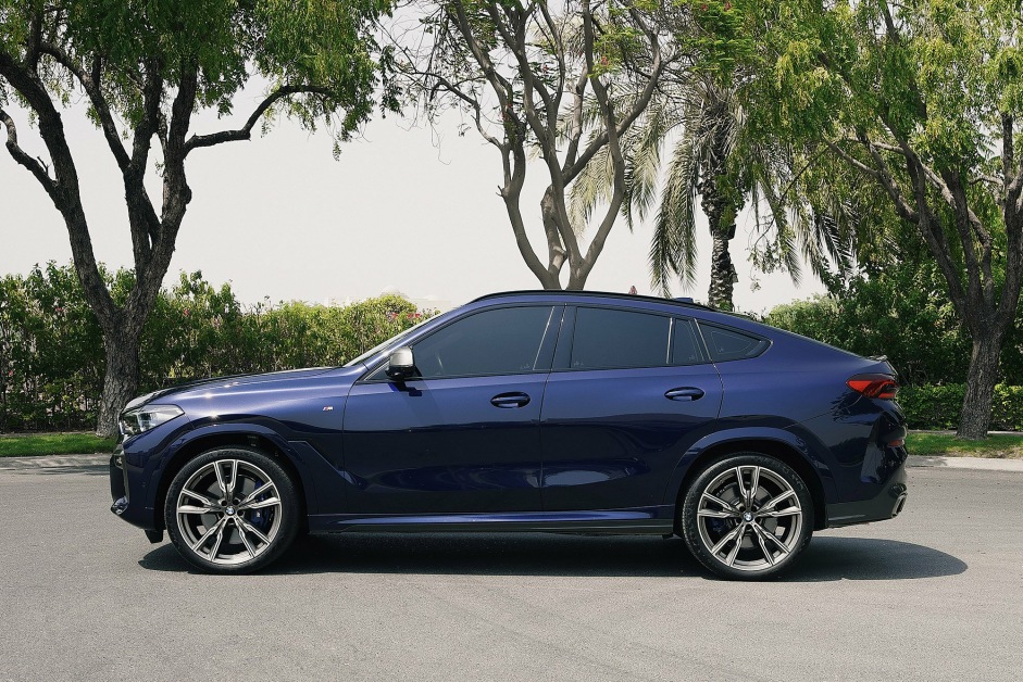 Аренда BMW X6 M50i в Дубае
