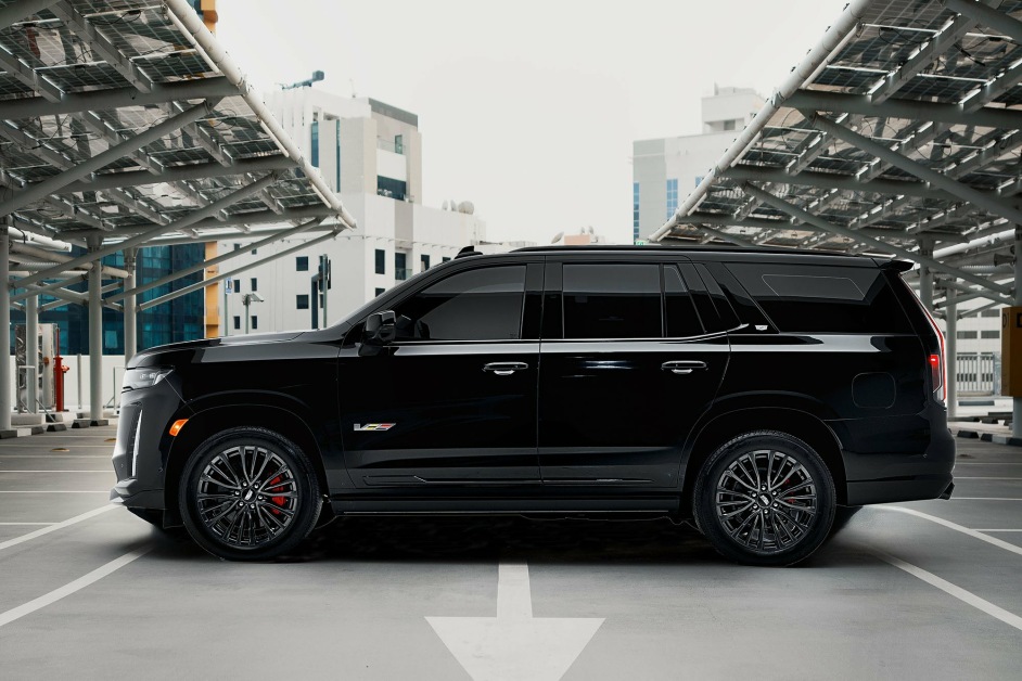Аренда Cadillac Escalade V в Дубае