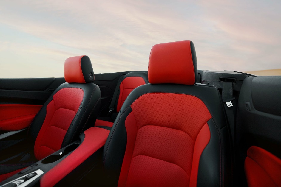 Аренда Chevrolet Camaro Cabrio в Дубае