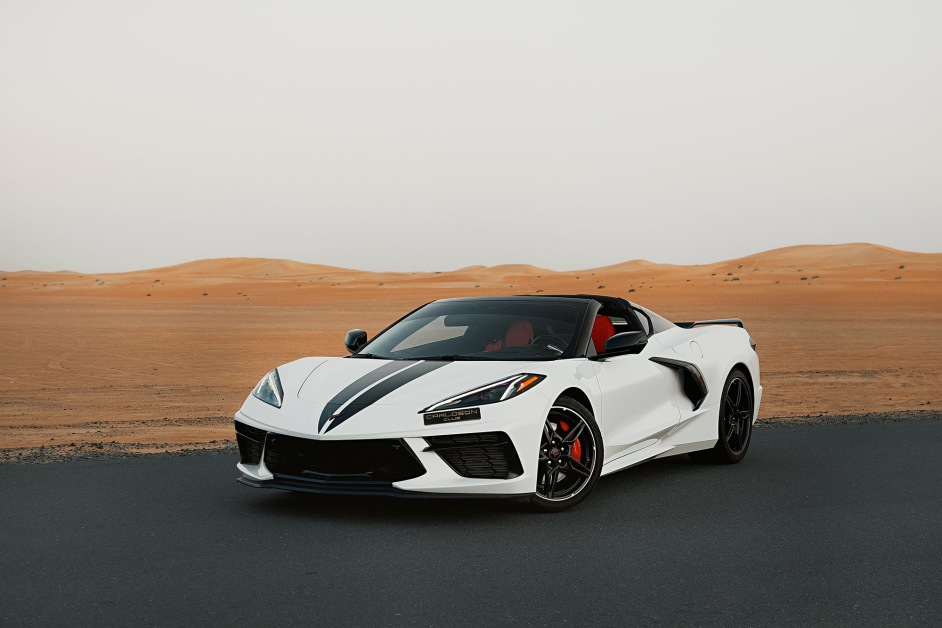 Аренда Chevrolet Corvette Stingray C8 в Дубае