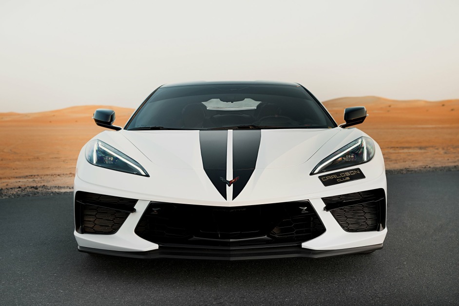 Аренда Chevrolet Corvette Stingray C8 в Дубае