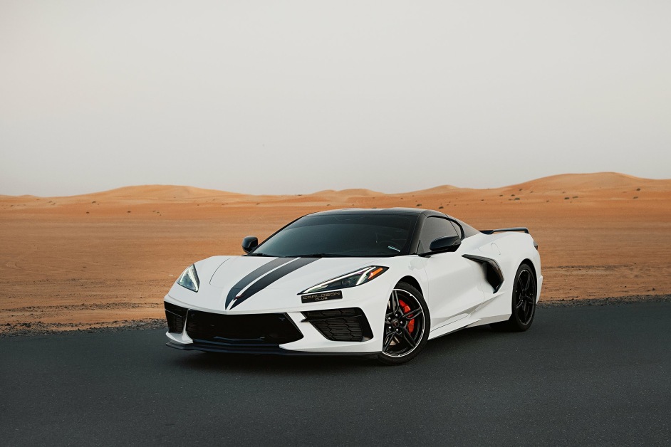 Аренда Chevrolet Corvette Stingray C8 в Дубае