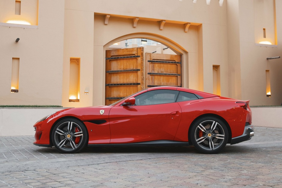 Аренда Ferrari Portofino в Дубае