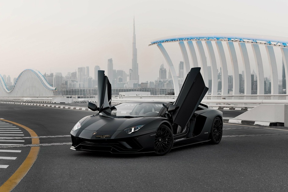 Аренда Lamborghini Aventador S Roadster в Дубае