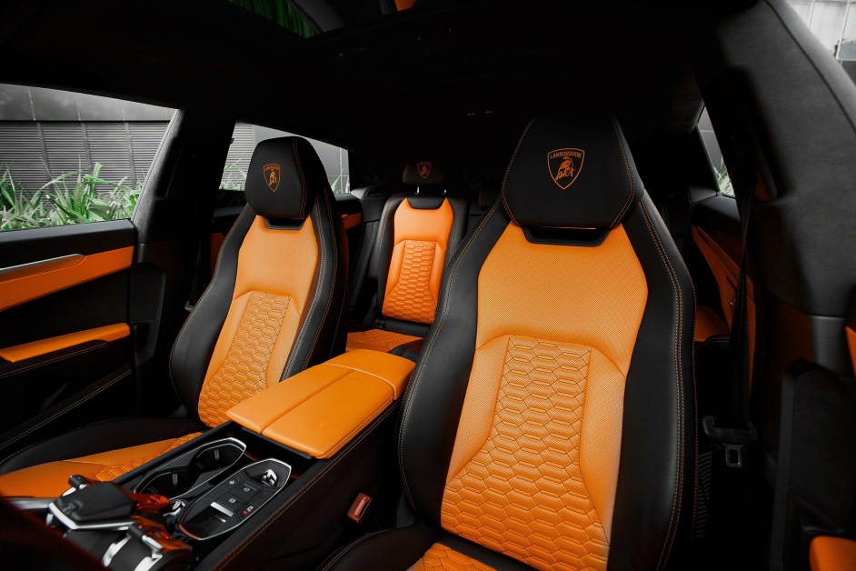 Аренда Lamborghini Urus в Дубае