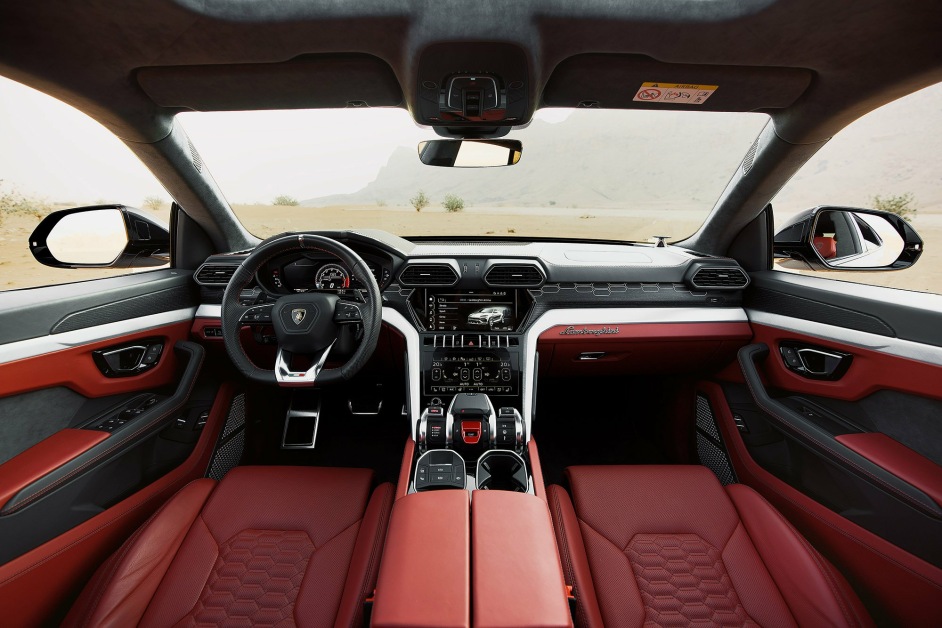Аренда Lamborghini Urus в Дубае