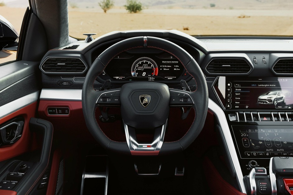 Аренда Lamborghini Urus в Дубае