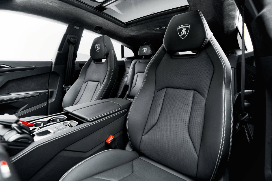 Аренда Lamborghini Urus S в Дубае