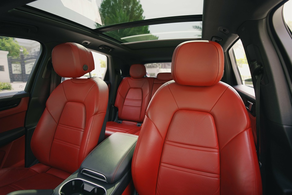 Аренда Porsche Cayenne в Дубае