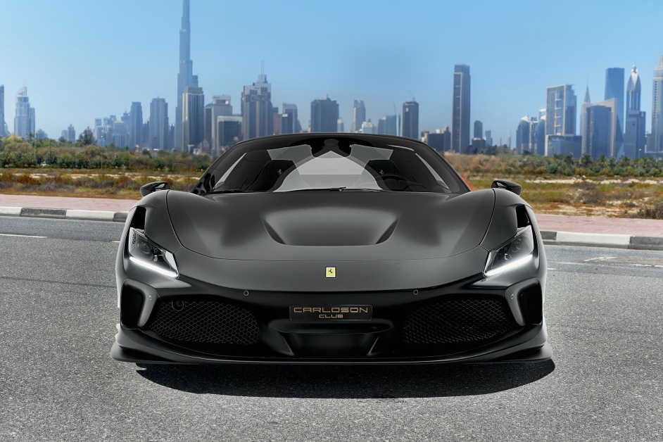 Аренда Ferrari F8 Spider в Дубае