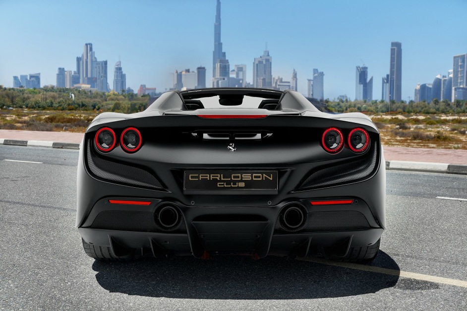 Аренда Ferrari F8 Spider в Дубае