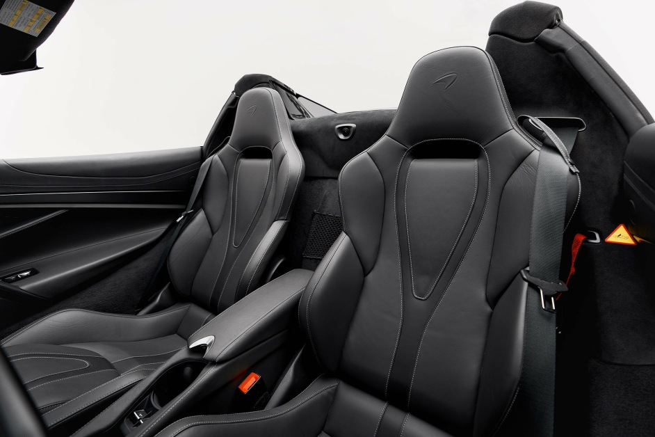 Аренда Maclaren 720S Spider в Дубае