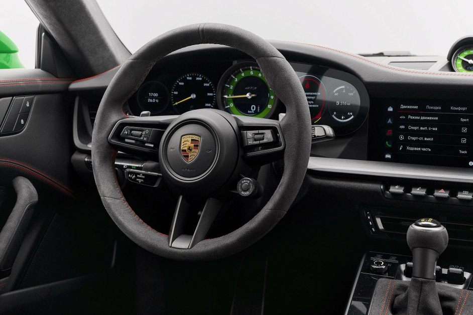 Аренда Porsche 911 GT3 в Дубае