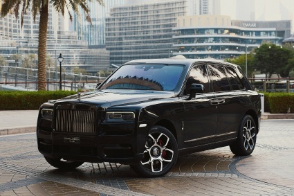 Аренда Rolls Royce Cullinan Black Badge в Дубае