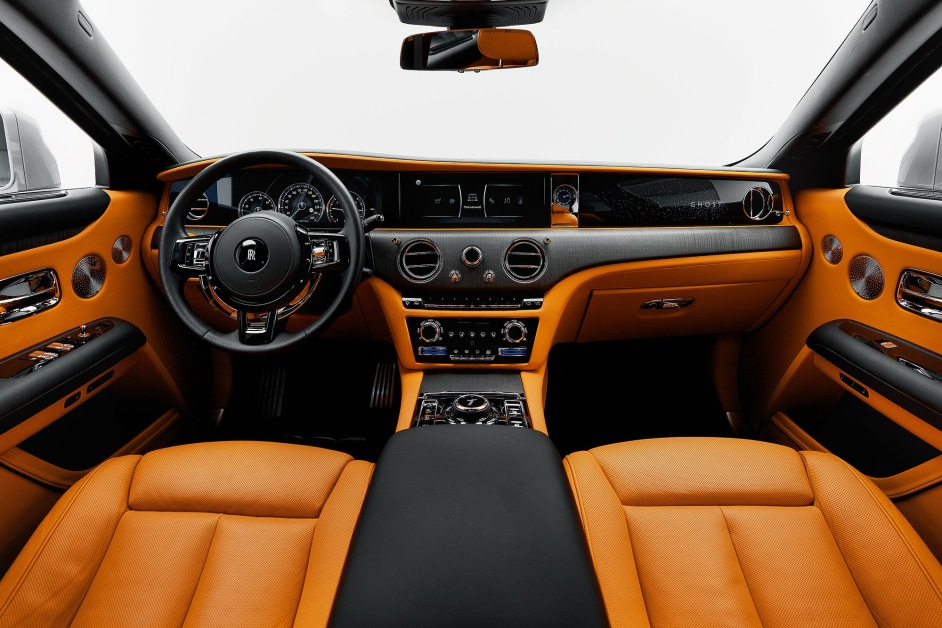 Аренда Rolls Royce Ghost в Дубае