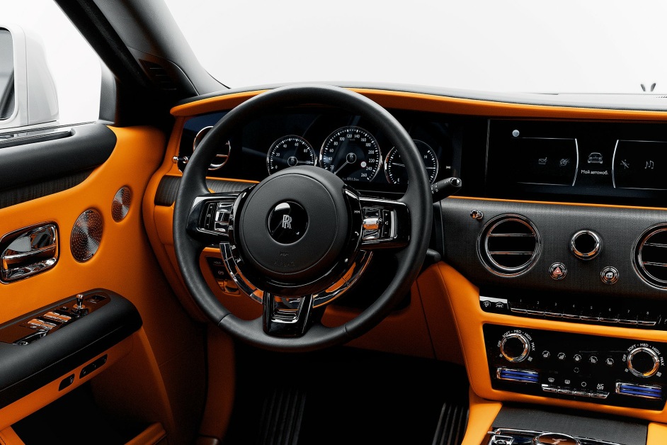 Аренда Rolls Royce Ghost в Дубае