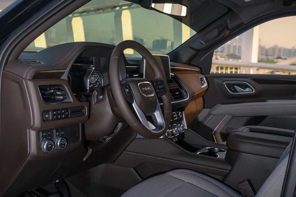 Аренда GMC Yukon SLE в Дубае