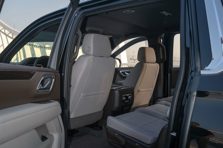 Аренда GMC Yukon SLE в Дубае