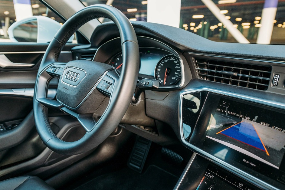 Аренда Audi A6 в Дубае
