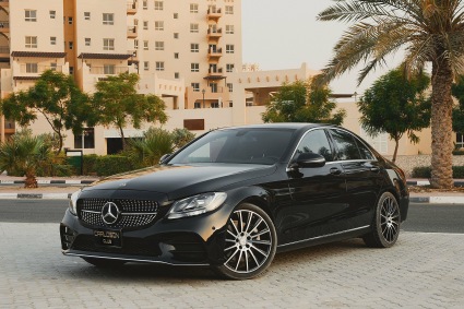 Аренда Mercedes C300 в Дубае