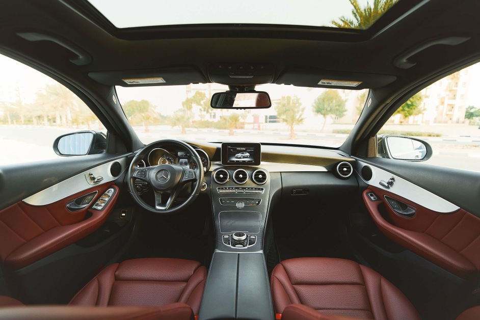 Аренда Mercedes C300 в Дубае