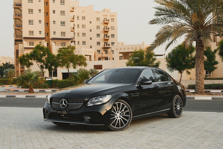 Аренда Mercedes C300 в Дубае